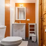 Гостевой дом Alice Backyard - Apartments, & Exclusive Cave Saunas