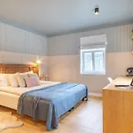 Гостевой дом Alice Backyard - Apartments, & Exclusive Cave Saunas