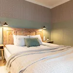 Alice Backyard - Apartments, & Exclusive Cave Saunas Пярну