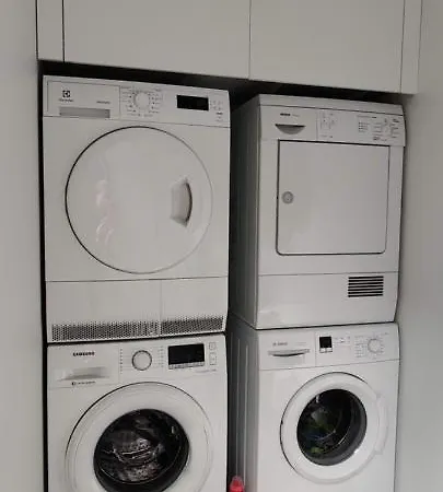 Alice Backyard - Apartments, & Exclusive Cave Saunas Pensionat 4*