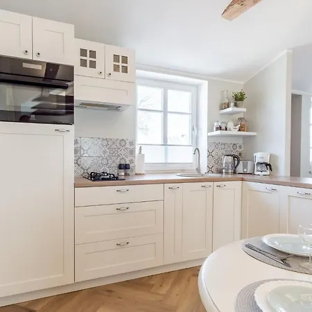 Alice Backyard - Apartments, & Exclusive Cave Saunas 4*