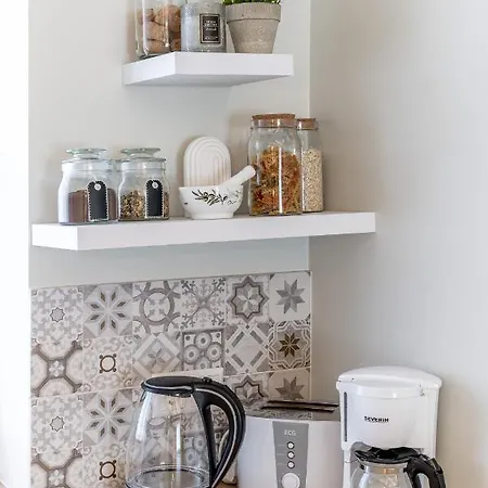 Alice Backyard - Apartments, & Exclusive Cave Saunas Külalistemaja