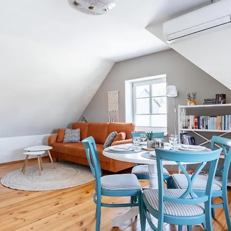 Alice Backyard - Apartments, & Exclusive Cave Saunas