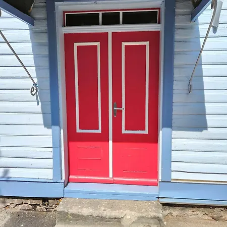 Alice Backyard - Apartments, & Exclusive Cave Saunas 4* Parnu