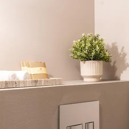 Alice Backyard - Apartments, & Exclusive Cave Saunas Pensionat Pärnu