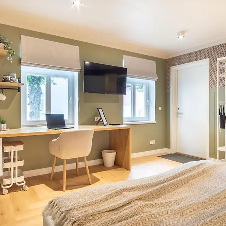 Alice Backyard - Apartments, & Exclusive Cave Saunas 4*