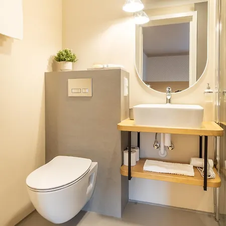 Pensionat Alice Backyard - Apartments, & Exclusive Cave Saunas