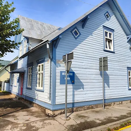 Alice Backyard - Apartments, & Exclusive Cave Saunas Pensionat Pärnu