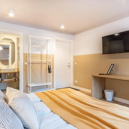 Alice Backyard - Apartments, & Exclusive Cave Saunas 4* Пярну