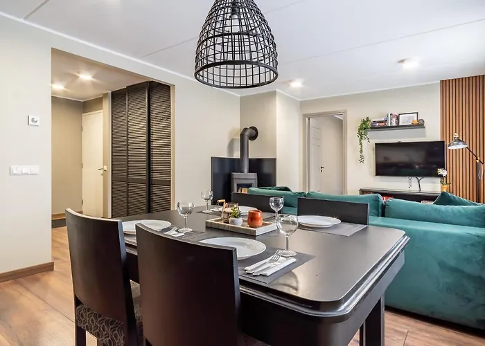 Alice Backyard - Apartments, & Exclusive Cave Saunas 4* Pärnu