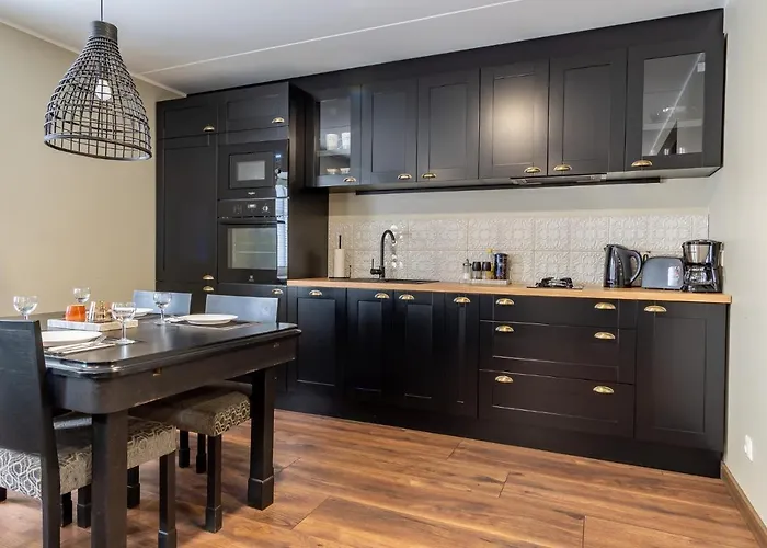 Alice Backyard - Apartments, & Exclusive Cave Saunas 4* Пярну