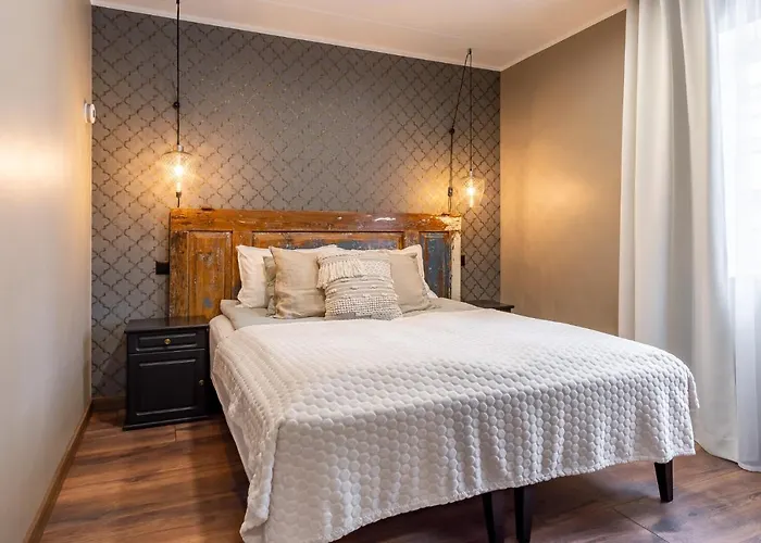 Гостьовий будинок Alice Backyard - Apartments, & Exclusive Cave Saunas Пярну