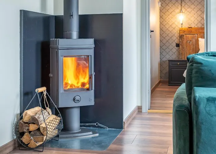 Maison d'hôtes Alice Backyard - Apartments, & Exclusive Cave Saunas 4*