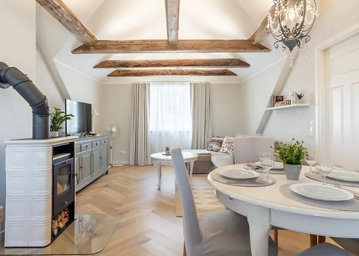 Alice Backyard - Apartments, & Exclusive Cave Saunas 4* Пярну