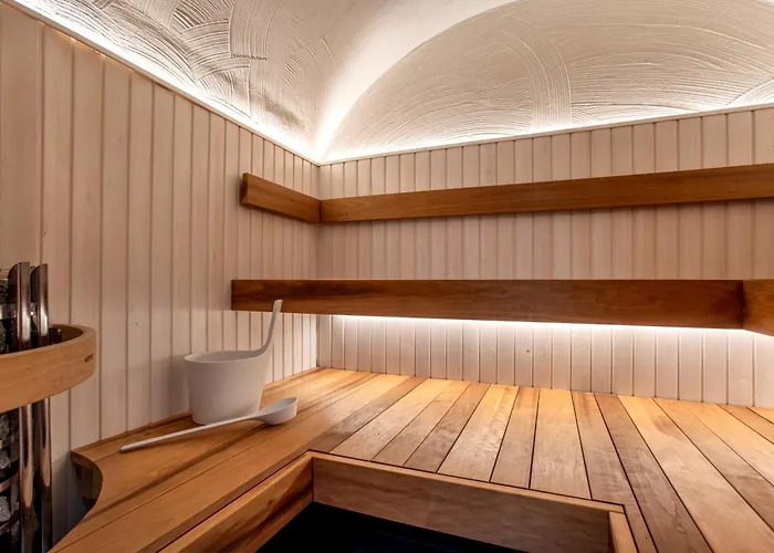 Alice Backyard - Apartments, & Exclusive Cave Saunas Гостьовий будинок Пярну