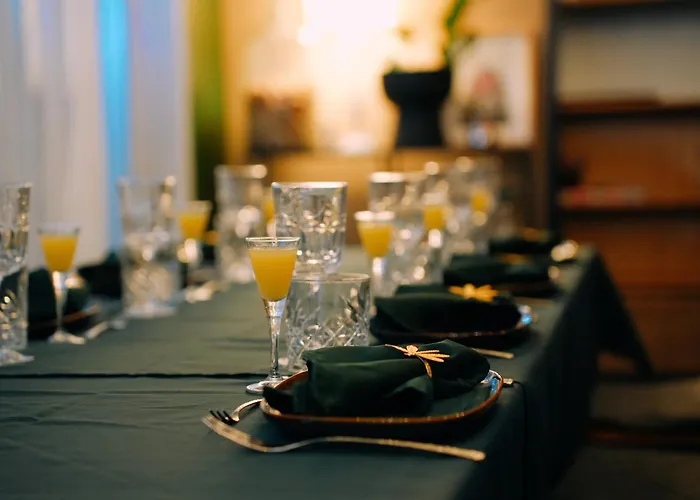 Maison d'hôtes Alice Backyard - Apartments, & Exclusive Cave Saunas 4*